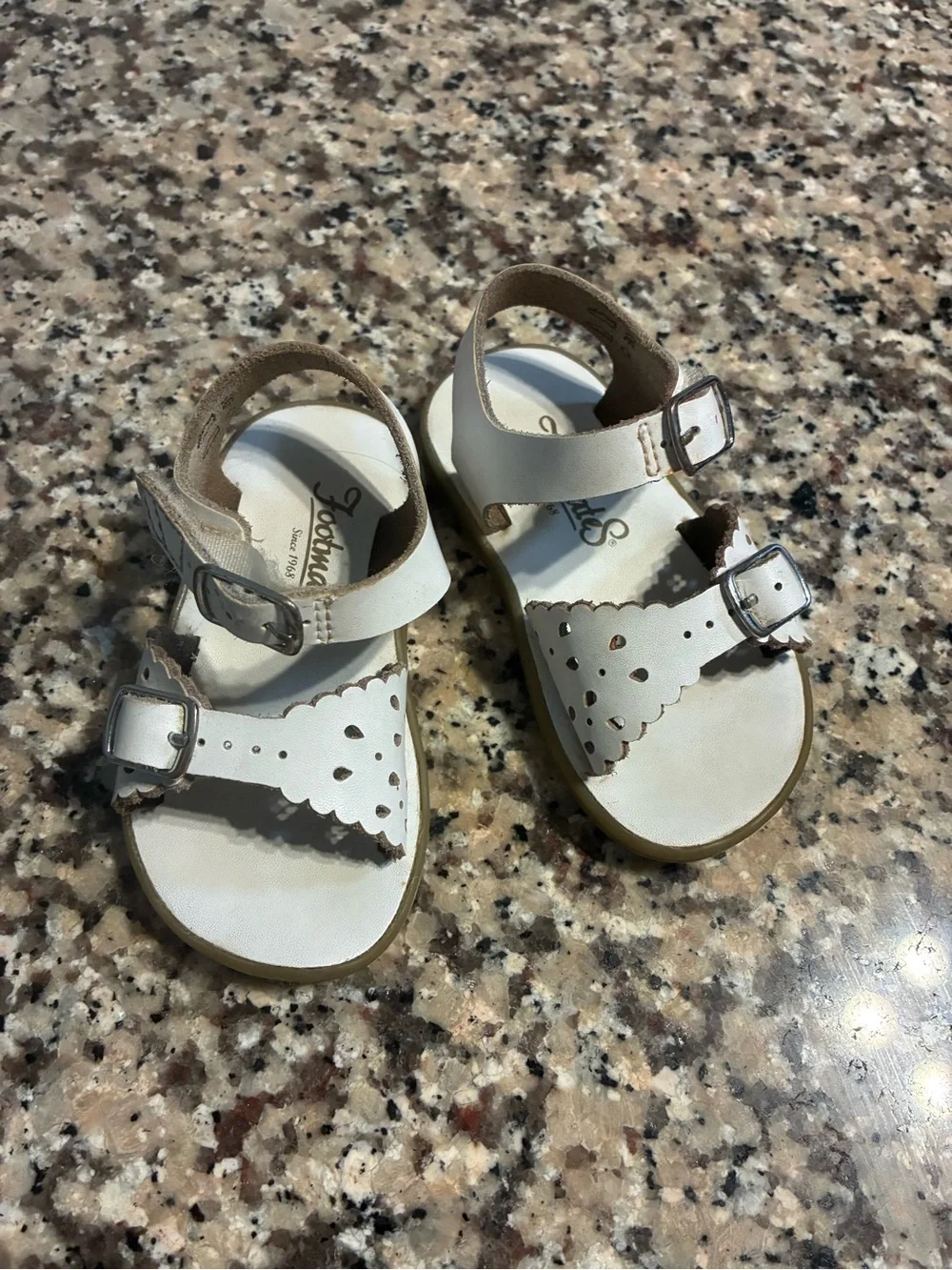 FootMates Kids Cream Scalloped Buckle Sandals